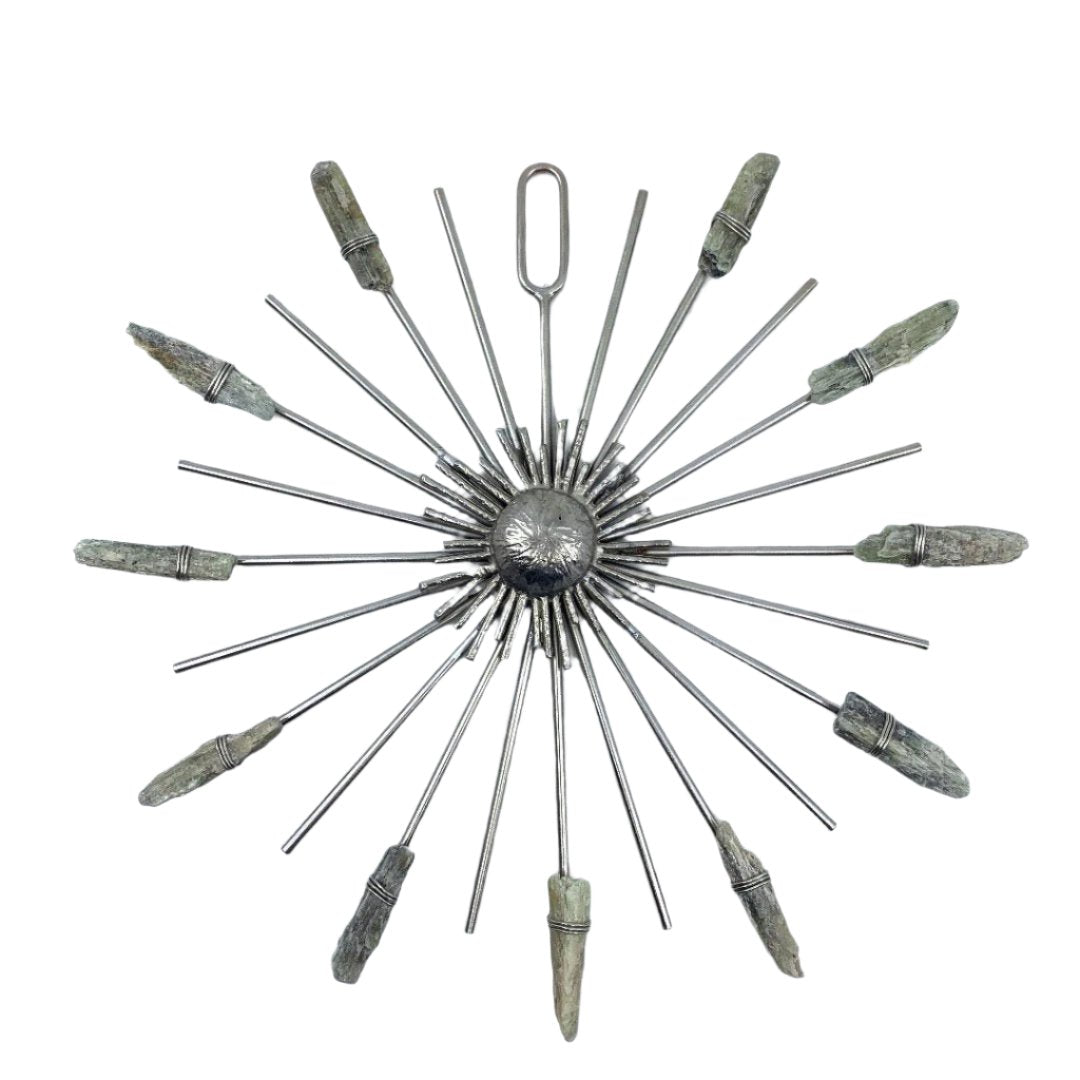 Sunburst Healing Crystal Grid - Green Kyanite